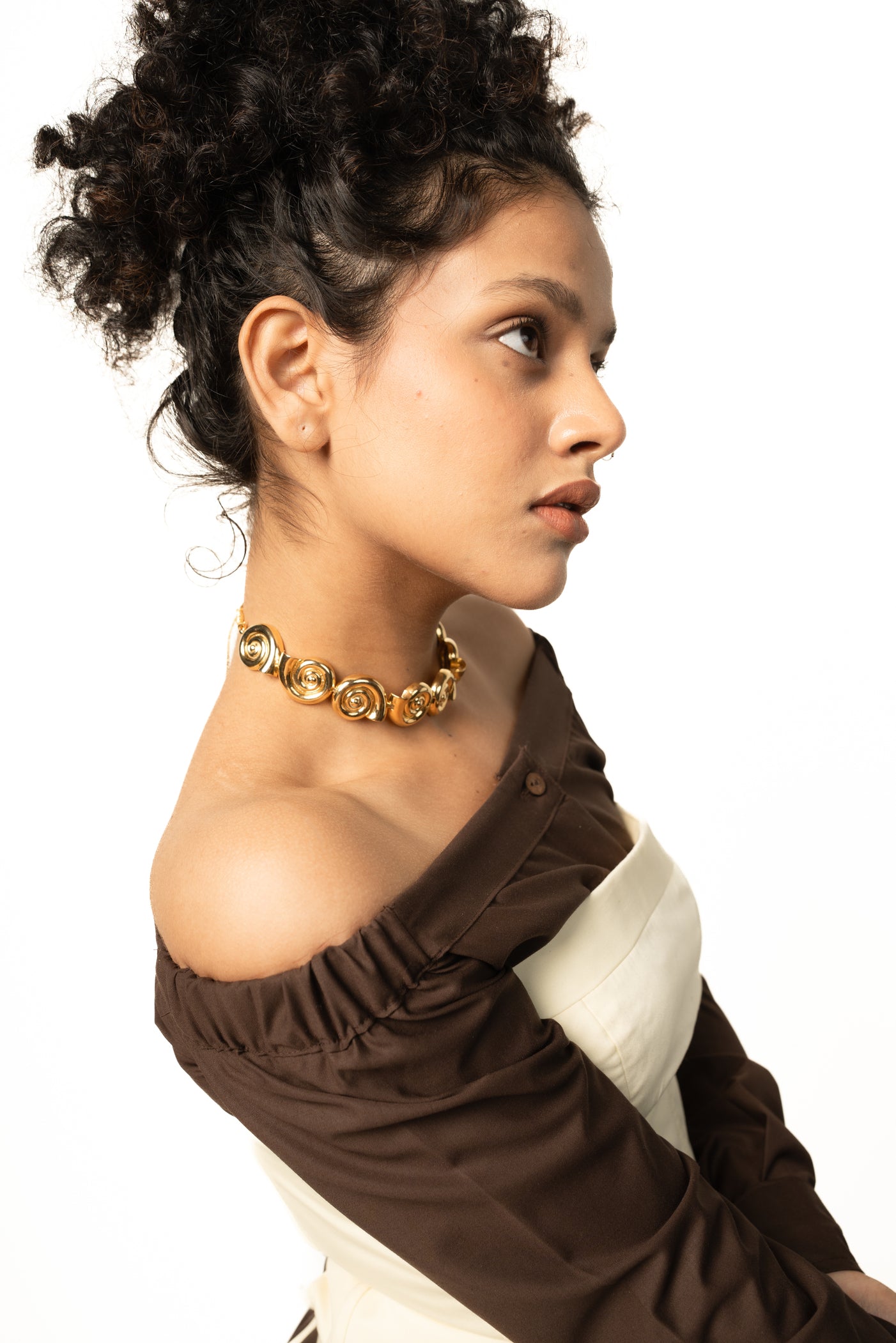 Swirl Italian Choker