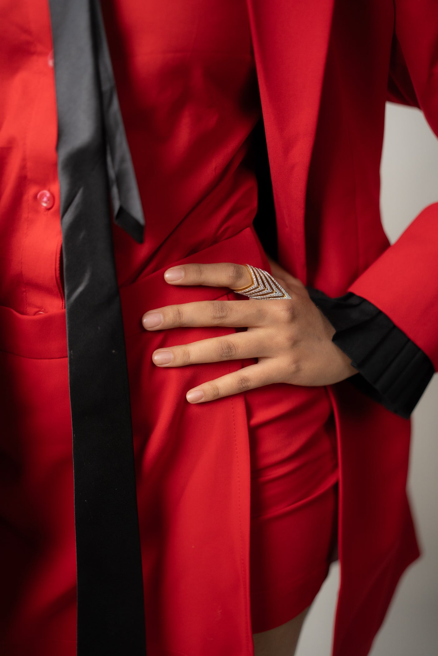 Statement Finger Cuff